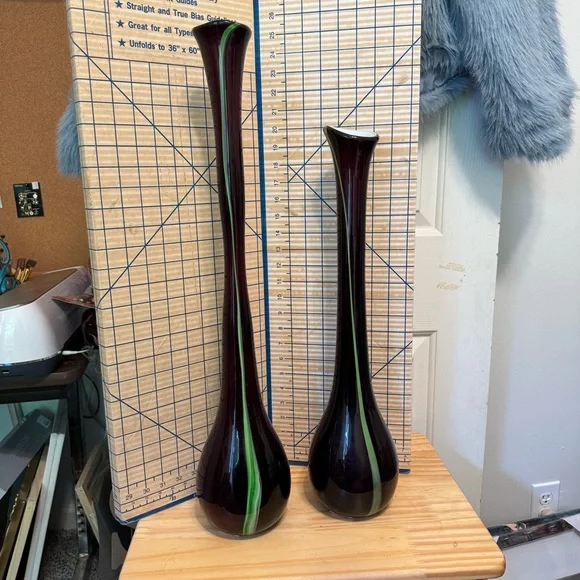 Tall Art Glass Cala Lily Stretch Swung Vases Cased Glass 25.5" & 21" - Picture 2 of 3